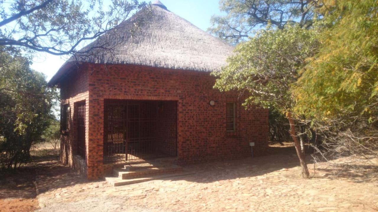 Montanique Lodge Buffelspoort Exterior foto